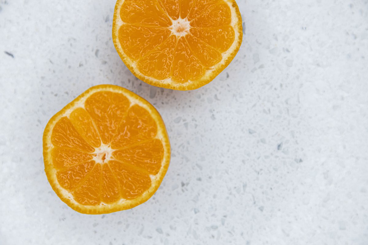 Sliced oranges