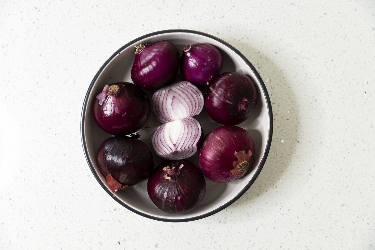 Red onions in a bowl