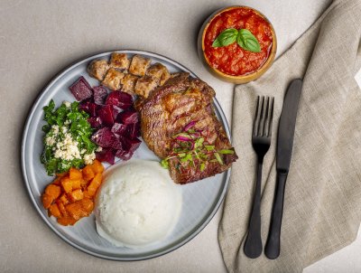 African seven colours plate of food