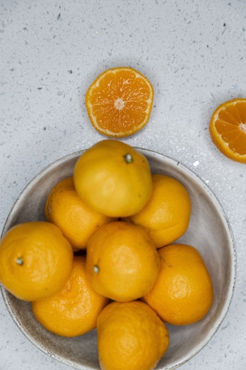 Oranges in a big bowl
