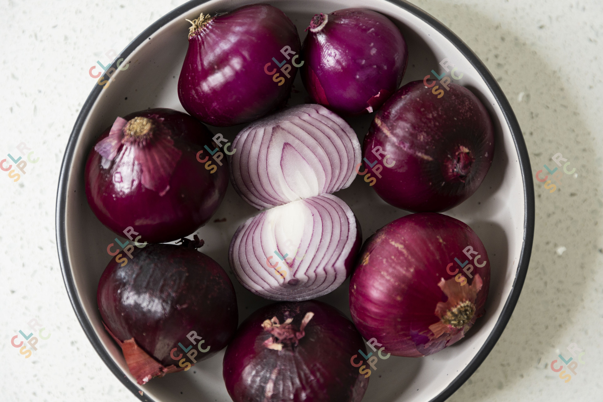 Red onions in a bowl