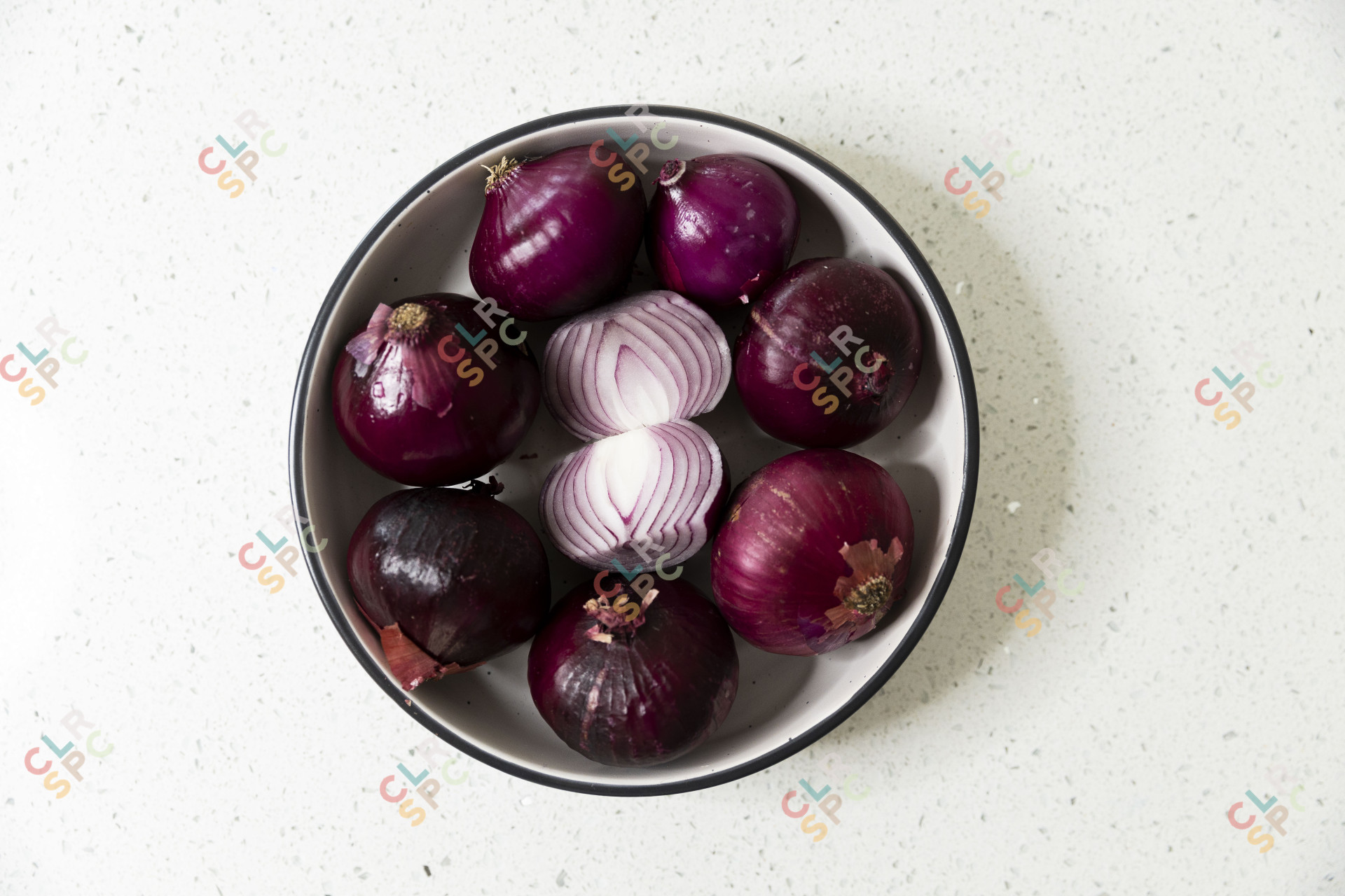 Red onions in a bowl