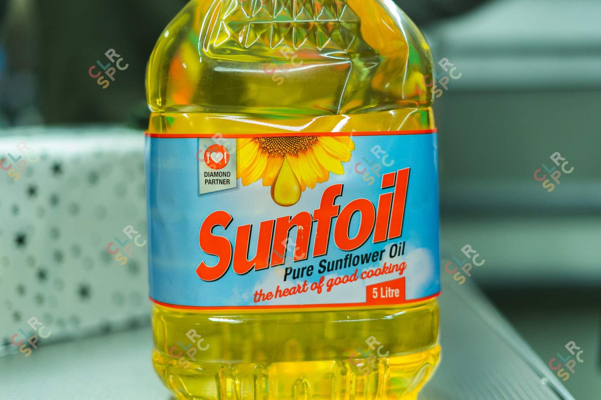 5L sun foil pure sunflower oil.