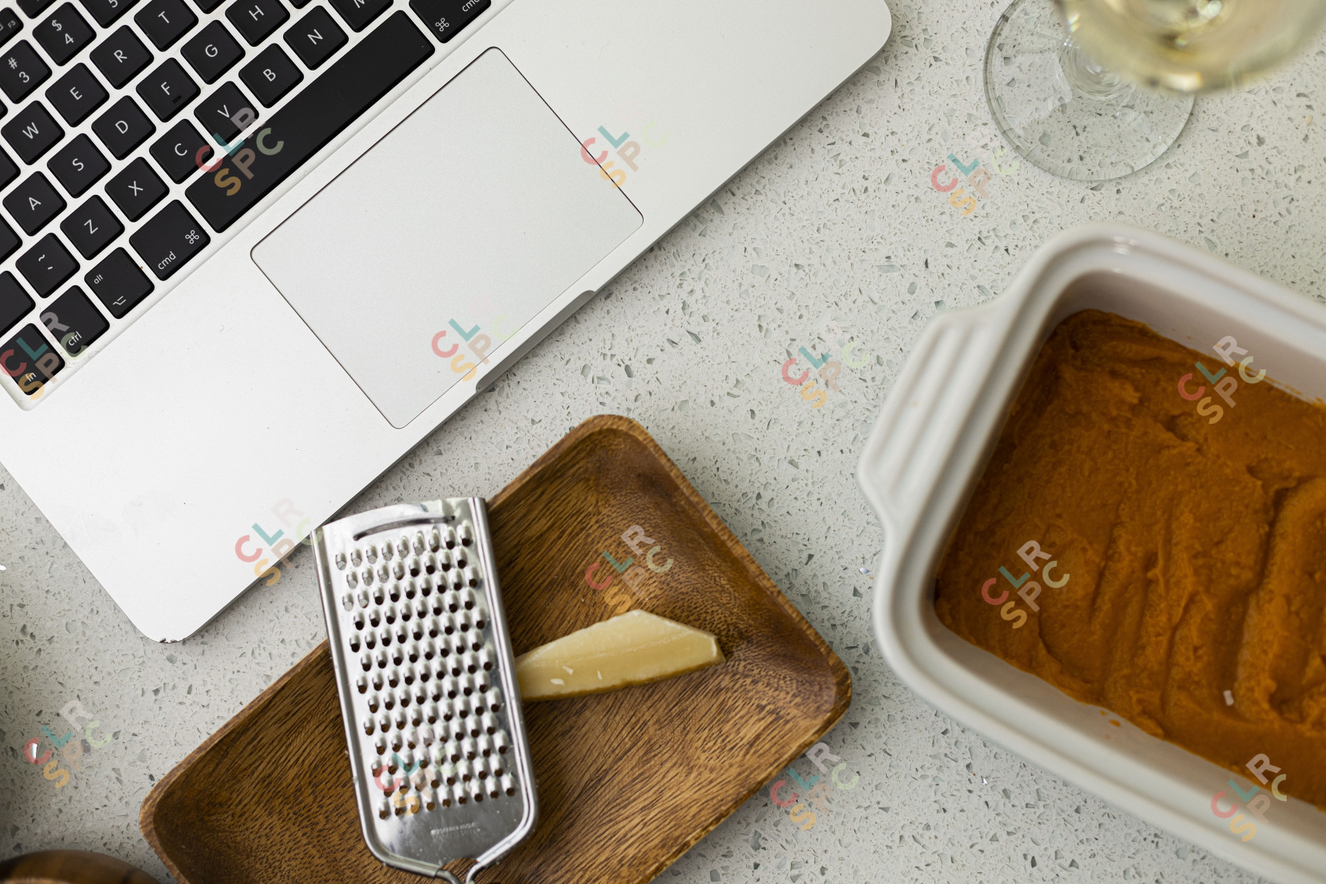 Cooking at home while working